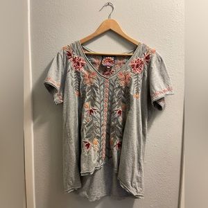 Johnny Was Embroidered Tee - Women’s Large